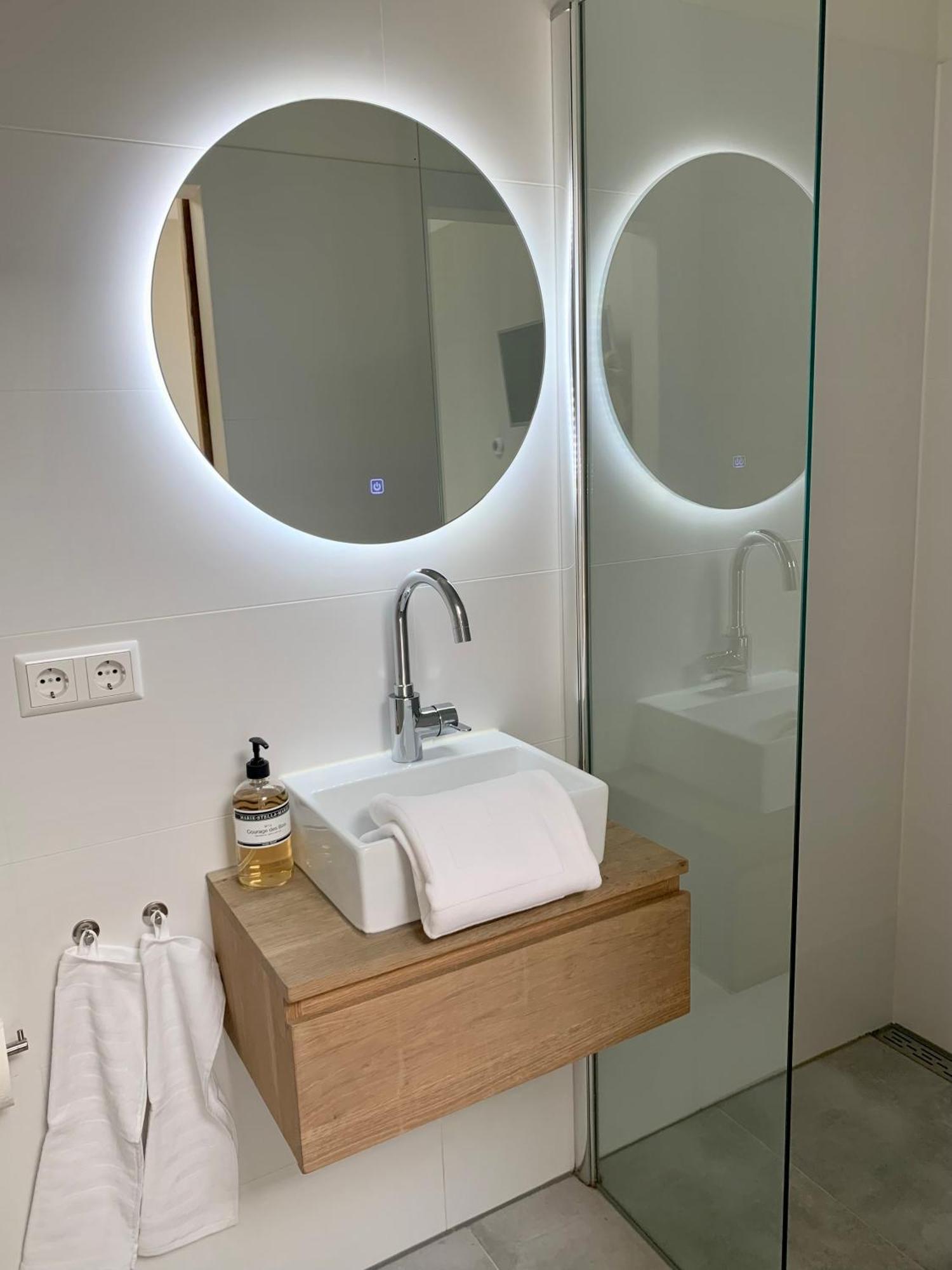 Beach Studio 35 With Private Parking Zandvoort Luaran gambar